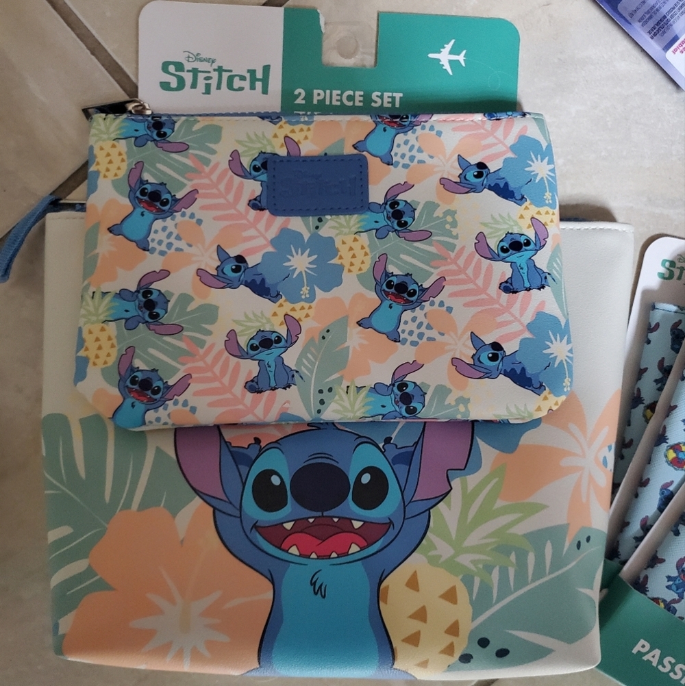 Disney Stitch Kids Accessory Set - Blue and Cream